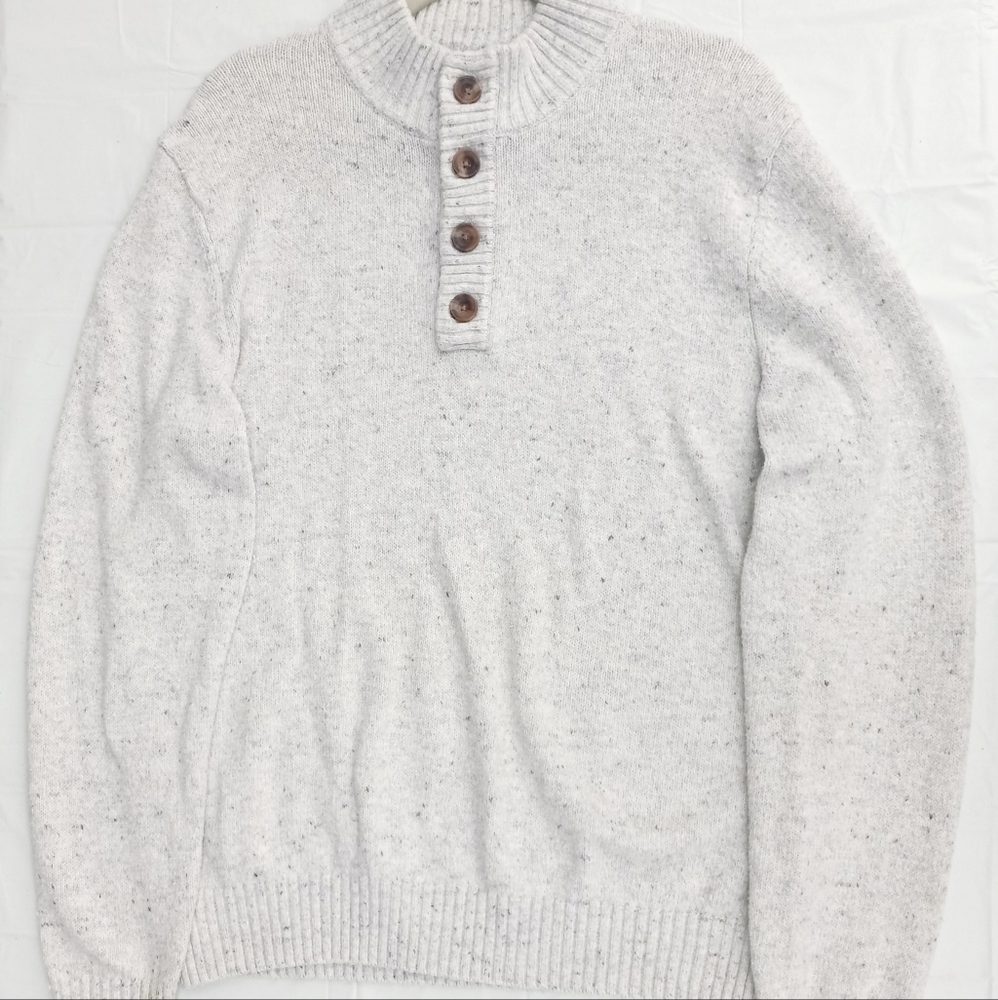 IZOD White Knit Sweater